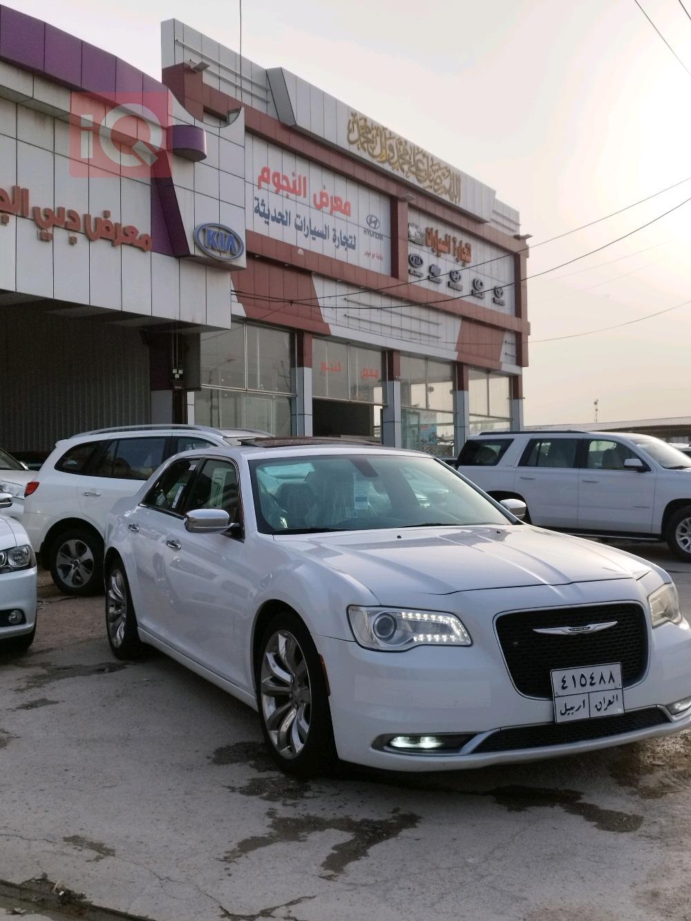 کرایسلەر 300